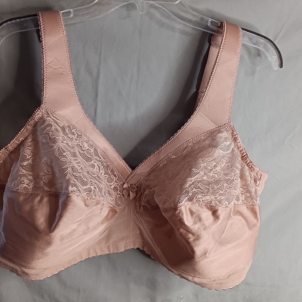 Glamorise Bra Sz 50C Classic Magic Lift Support Wireless Full Coverage #CG173